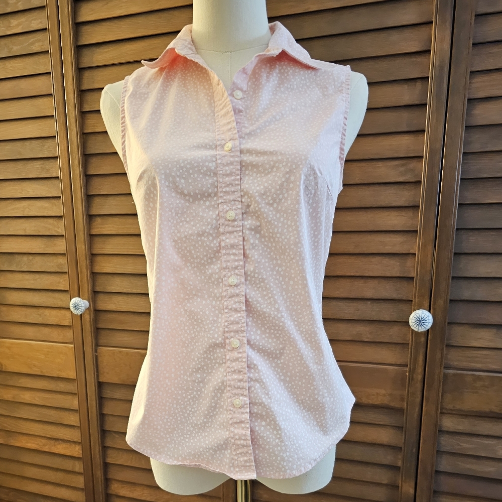 Banana Republic Sleeveless Button Up Blouse (4P)